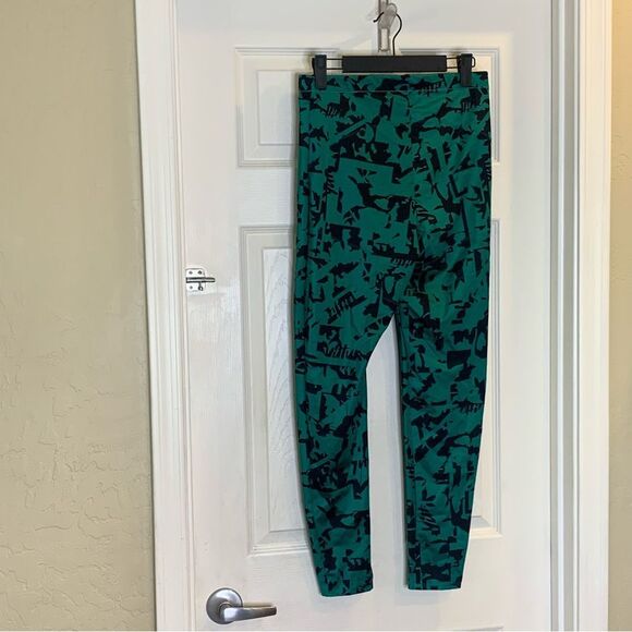 Yitty Spotlight Shaping High Rise Teal and Black Leggings Size Large - Picture 4 of 9